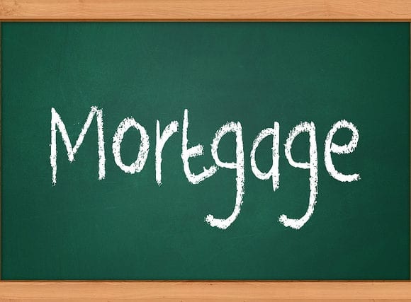 Differences Between Mortgages and Loans